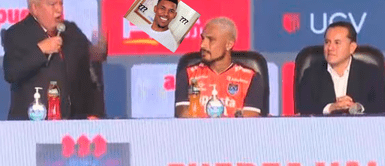 Paolo Guerrero REACCIONA MAL en pleno discurso de César Acuña en la UCV de Trujillo: Su rostro lo decía todo Paolo Guerrero REACCIONA MAL en pleno DISCURSO de César Acuña en la UCV de Trujillo: No podía ocultarlo