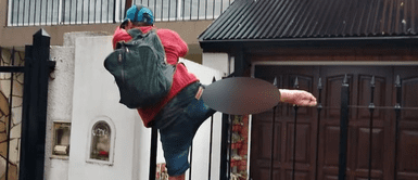 LADRÓN intentó ingresar a casa pero TERMINÓ con la pierna INCRUSTADA en la reja: "Justicia divina" LADRÓN intentó ingresar a casa pero TERMINÓ con la pierna INCRUSTADA en la reja: "Justicia divina"