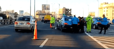 ¡Karma instantáneo! Delincuente roba un celular y termina siendo atropellado por conductor que llevaba a sus hijos al colegio ¡Karma instantáneo! Delincuente roba un celular y termina siendo atropellado por conductor que llevaba a sus hijos al colegio