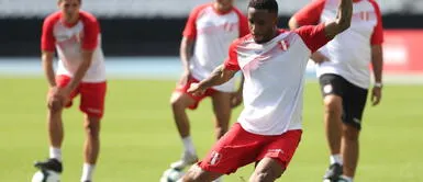 Jeffeson Farfán defiende a Paolo Guerrero y le dice de todo a ex jugador de la selección peruana Jeffeson Farfán defiende a Paolo Guerrero y le dice de todo a ex jugador de la selección peruana