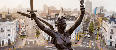 Plaza Dos de Mayo es remodelada ¡IRRECONOCIBLE! Plaza Dos de Mayo es REMODELADA y peruanos se emocionan: "Parece Europa"