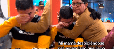 Venezolano llora como un niño en los brazos de su jefa peruana tras volver a su país ¡Desgarrador! Venezolano llora como un niño en los brazos de su jefa peruana tras volver a su país: "Una madre más"