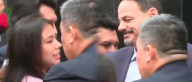 Mark Vito se presentó al jucio por el caso Cocteles con su nueva novia Mark Vito da APASIONADO BESO a su novia antes de entrar a juicio de Keiko Fujimori: ASÍ se presentó la pareja