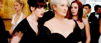 "El diablo se viste a la moda" es una de las películas más populares de Anne Hathaway 'El diablo se viste a la moda' confirmó secuela con trágico final de Miranda Priestly: ¿Andy cobra venganza?