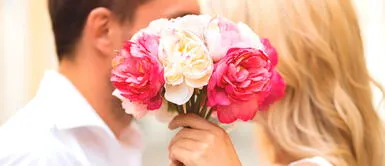 Te regalamos la mejor carta de aniversario para que hagas emocionar a tu esposo Cartas de aniversario para mi esposo QUE LO HAGA LLORAR: mensajes HERMOSOS para dedicarle