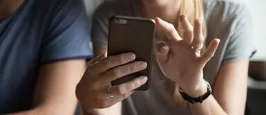 ¿Revisar el celular de mi pareja es un delito en el Perú? Nueva sentencia judicial marca precedente ¿Revisar el celular de mi pareja es un delito en el Perú? Nueva sentencia judicial marca precedente