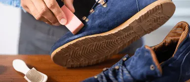 ¿Cómo limpiar tus zapatillas de gamuza con un borrador y una escobilla? ¿Cómo limpiar tus zapatillas de gamuza con un borrador y una escobilla?