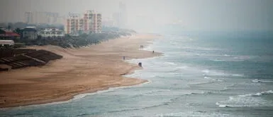 Trágico final: anciano pierde la vida nadando en playa mientras se izaba la bandera roja Trágico final: anciano pierde la vida nadando en playa mientras se izaba la bandera roja