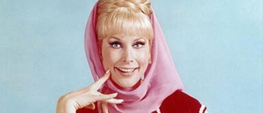 Bárbara Eden es un ícono de la televisión tras su paso por "Mi bella genio" "Mi bella genio": a los 93 años, Bárbara Eden desborda ELEGANCIA en emotivo encuentro con sus fans