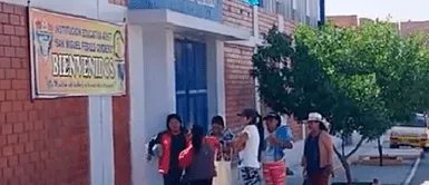 Niña de 8 años fue encerrada por su profesora en pleno 'Día del Estudiante' en Arequipa Niña de 8 años fue encerrada por su profesora en pleno 'Día del Estudiante' en Arequipa
