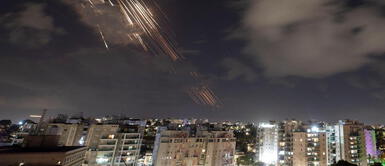 Irán ignora advertencias de EE.UU. y ataca Israel con más de 200 misiles balísticos Irán ignora advertencias de EE.UU. y ataca Israel con más de 200 misiles balísticos