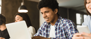 Jóvenes peruanos entre 18 y 32 años podrán estudiar en Australia. Feria gratuita abre puertas a peruanos interesados en estudiar en Australia