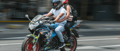 Prohíben circular a dos personas en una moto: ¿En qué distritos de Lima pondrán multa por incumplir la norma? Prohíben circular a dos personas en una moto: ¿En qué distritos de Lima pondrán multa por incumplir la norma?