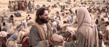 Multiplicación de panes y peces según la ciencia El milagro de la multiplicación de los panes y los peces fue el primer gran truco de magia, según la ciencia