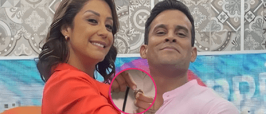 Karla Tarazona luce lujoso anillo Karla Tarazona luce la tremenda roca del anillo de compromiso que le dio Christian Domínguez