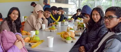 San Marcos celebrará su tradicional almuerzo navideño el viernes 13 de diciembre. San Marcos: estudiantes hacen larga cola para recibir tradicional almuerzo navideño ¿qué tendrá el menú?