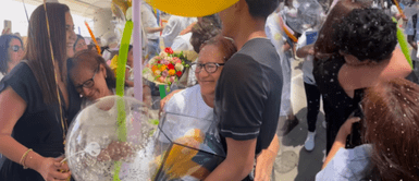 Andrea Llosa protagonizó emotivo momento con su nana Trabajadora del hogar de Andrea Llosa llora conmovida en graduación del hijo menor de la presentadora: "¡Ay, te amo!"