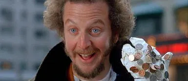 Daniel Stern dio vida a uno de los ladrones en las dos películas de 'Mi pobre angelito' El ladrón más astuto de 'Mi pobre angelito': así logró un millonario sueldo en la película
