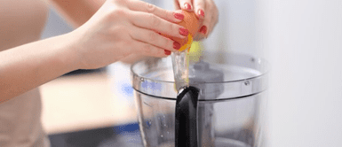 Huevos crudos. ¿Por qué NUNCA debes agregar huevos crudos a tu licuado?