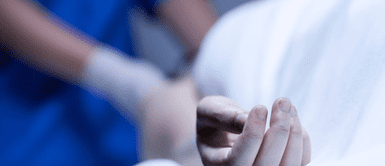 Olor a muerte. Así es como huele una persona que está a punto de fallecer, según experta