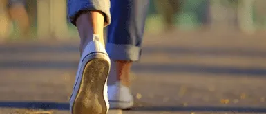 Caminar para la salud. Estos son los PASOS que debes caminar diario para bajar glucosa y colesterol