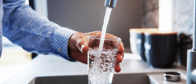 Agua potable. El agua potable bajo amenaza: el peligro oculto que podría aumentar el riesgo de cáncer