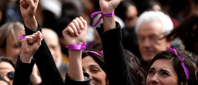 Día internacional de la mujer ¿Cuál es el significado del color morado en el Día internacional de la mujer y por qué se usa?