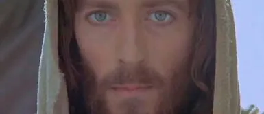 Robert Powell dio vida a Jesús en la película "Jesús de Nazareth" de 1977 Robert Powell a sus 80 años: así luce actor de impactantes ojos azules de “Jesús de Nazaret”