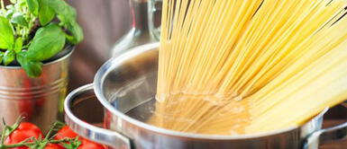 Los italianos no engordan al comer pasta porque la saben cocinar mejor, según experto Los italianos no engordan al comer pasta porque la saben cocinar mejor, según experto