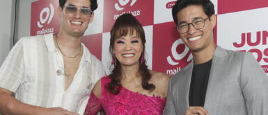 Tony y Mimy Succar se mostraron emocionados con el cariño que recibieron del público. Tony y Mimy Succar hicieron gozar en el karaoke más grande del Perú