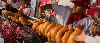 Programa chileno afirma que los picarones son originarios de Chile Polémica internacional: Programa chileno afirma que los picarones son originarios de Chile y no del Perú