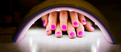 Científicos COMPROBARON lo que las lámparas de secado de esmalte le hacen a tus uñas: modifican sus moléculas Científicos COMPROBARON lo que las lámparas de secado de esmalte le hacen a tus uñas: modifican sus moléculas