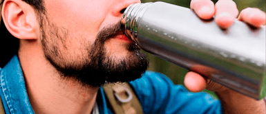 Murió por usar el mismo termo durante años: el plomo lo envenenó sin que lo supiera Murió por usar el mismo termo durante años: el plomo lo envenenó sin que lo supiera