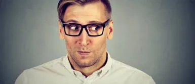 Tus miradas pueden decir mucho más de lo que piensas. ¿Qué significa desviar la mirada al hablar?, según la psicología