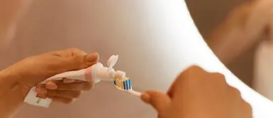 Los primeros casos se presentaron en Brasil. URGENTE | Piden retirar pastas dentales con fluoruro de estaño: reportan irritaciones y efectos adversos