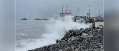 Marina de Guerra lanza advertencia sobre oleaje anómalo. Marina lanza aviso urgente por oleajes anómalos y fija plazo para suspensión de actividades