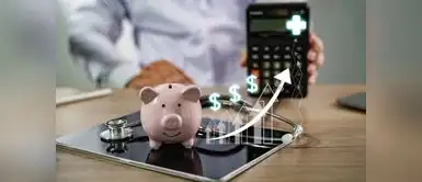 La información crediticia pasa por varias etapas antes de actualizarse. Fuente: Shutterstock. ¿Pagaste un crédito y no ves el cambio en tu historial? Así funciona la actualización de tu información crediticia