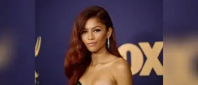 Zendaya aparece vestida de blanco en la alfombra roja de los EBWHA 2026 Zendaya