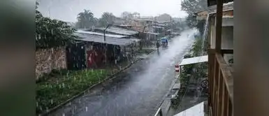 Senamhi lanza advertencia urgente por lluvias intensas en nueve regiones Senamhi lanza advertencia urgente por lluvias intensas en nueve regiones: se refuerzan medidas