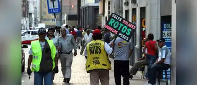 Dólar sufre drástico cambio en medio de la segunda vuelta en Perú Dólar sufre drástico cambio en medio de la segunda vuelta en Perú: ¿Cuánto está?