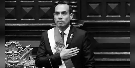 Congreso censura a José Jerí con 75 votos y convocará elección de nuevo presidente este miércoles Congreso censura a José Jerí con 75 votos y convocará elección de nuevo presidente este miércoles