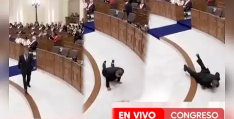 Senador Absalón Vásquez sufre ESTREPITOSA CAÍDA en vivo tras tropezar antes de su juramentación: "Tendido en el piso" Senador Absalón Vásquez sufre ESTREPITOSA CAÍDA en vivo tras tropezar antes de su juramentación: "Tendido en el piso"