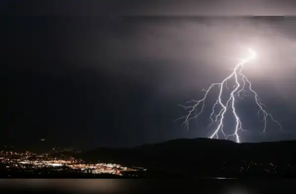 Senamhi advierte DECIMOSEGUNDO FRIAJE desde el 15 de octubre: lluvias, descargas eléctricas y vientos extremos en estas regiones del Perú. wapa.pe