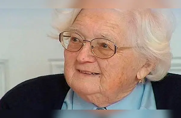 Esta abuelita nunca se rindió y logró obtener su doctorado a los 91 años. wapa.pe