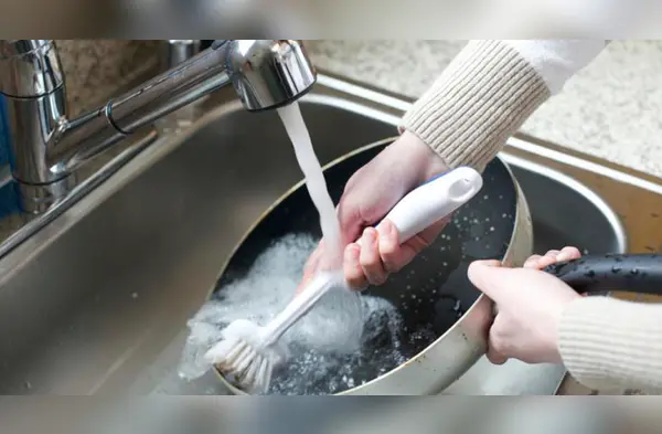 Trucos caseros para limpiar tus ollas wapa.pe