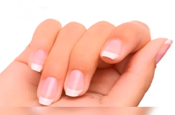 El bicarbonato de sodio es un gran aliado para poder hacer crecer tus uñas al instante. wapa.pe