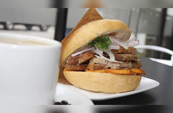 Restaurantes para comer un pan con chicharrón en Lima wapa.pe