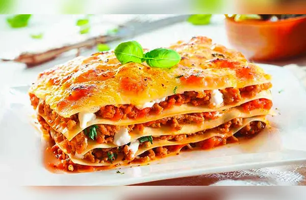 Prepara esta deliciosa lasaña. wapa.pe