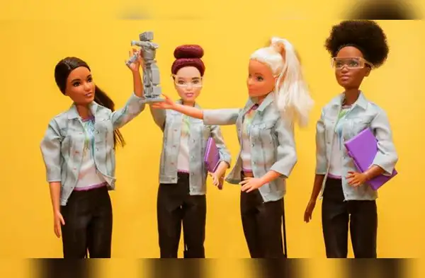 La Barbie ingeniera robótica está causando furor en redes sociales por derribar estereotipos marcados por la sociedad. wapa.pe