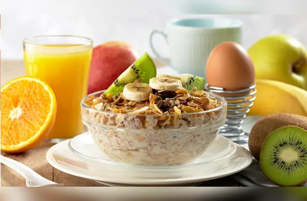 ¡Sigue estos consejos y disfruta de un desayuno bajo en azúcar y muy nutritivo! (Foto: Difusión) wapa.pe